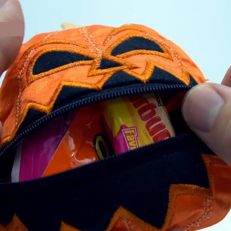 In-the-hoop embroidery Halloween bag with zipper insertion