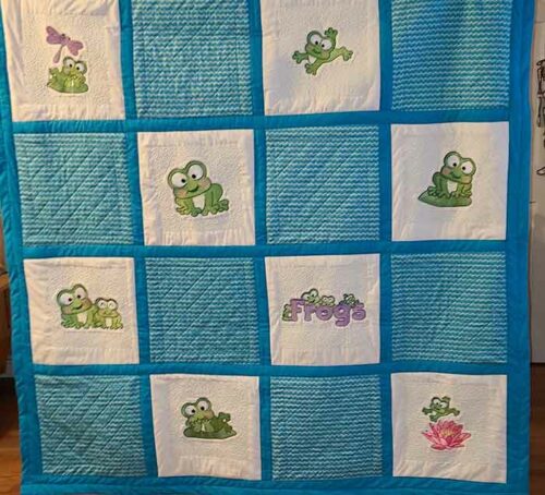 cute froggies quilt