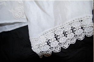 AINL64B lace trim