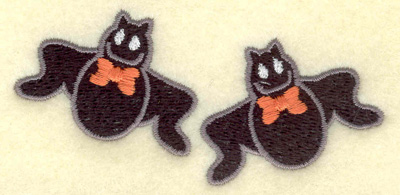 Embroidery Design: Bat duo 3.51w X 1.67h