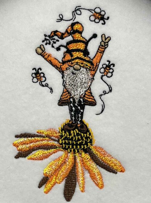 honey bee gnome embroidery design